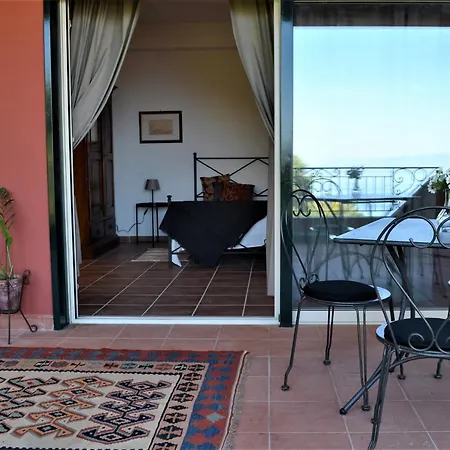 Vittorio - Splendid Panoramic Sea View Terrace Apartament Taormina