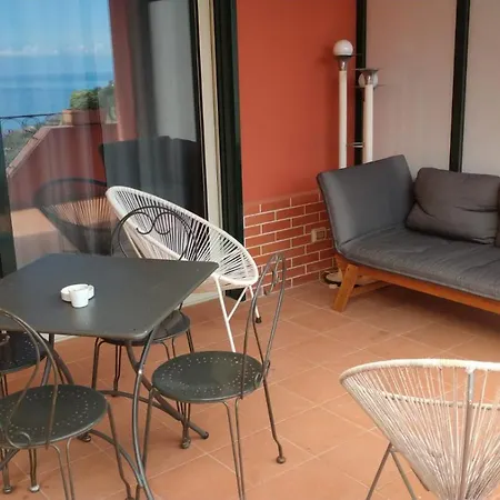 Vittorio - Splendid Panoramic Sea View Terrace Taormina