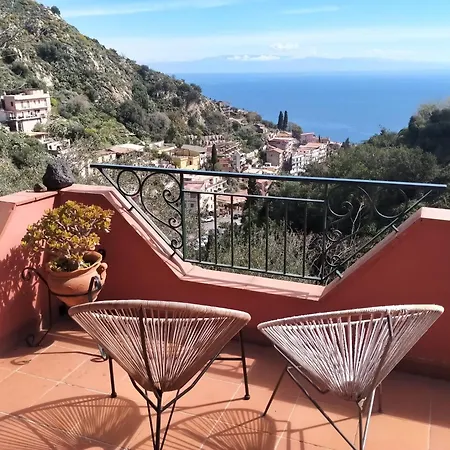 Vittorio - Splendid Panoramic Sea View Terrace * Taormina