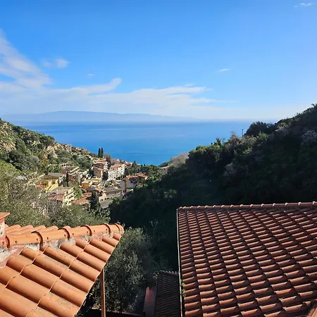 Vittorio - Splendid Panoramic Sea View Terrace Taormina